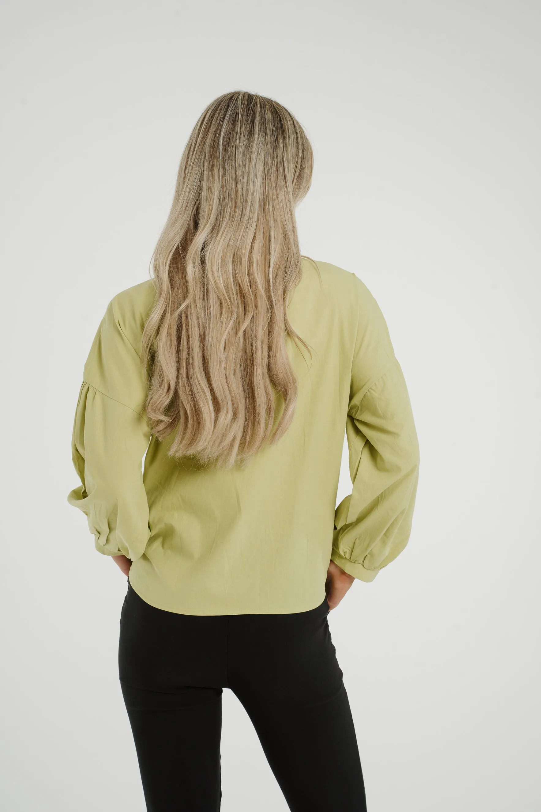 Caitlyn Puff Sleeve Blouse In Olive