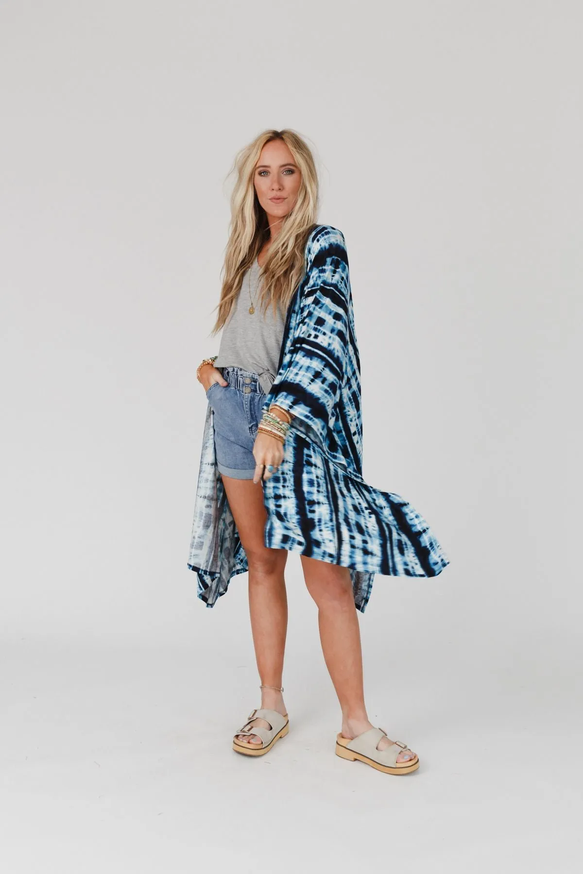 Free And Wild Kimono - Blue