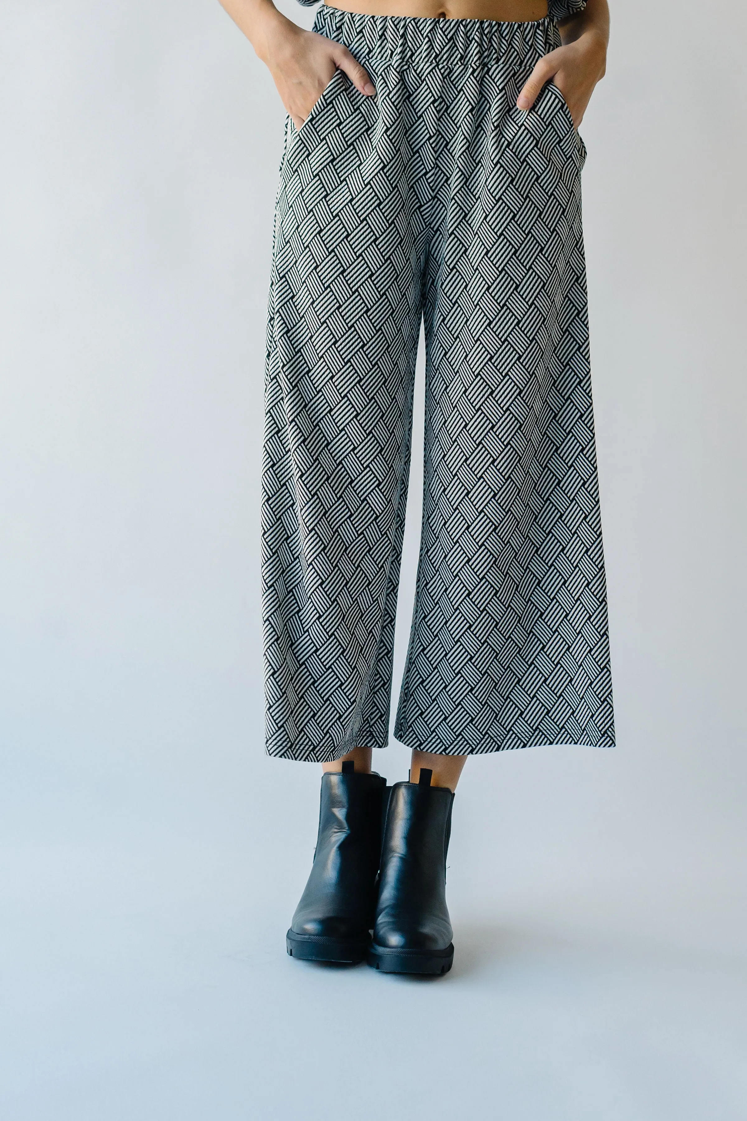 The Ronnie Textured Wide Leg Pant in Geometric